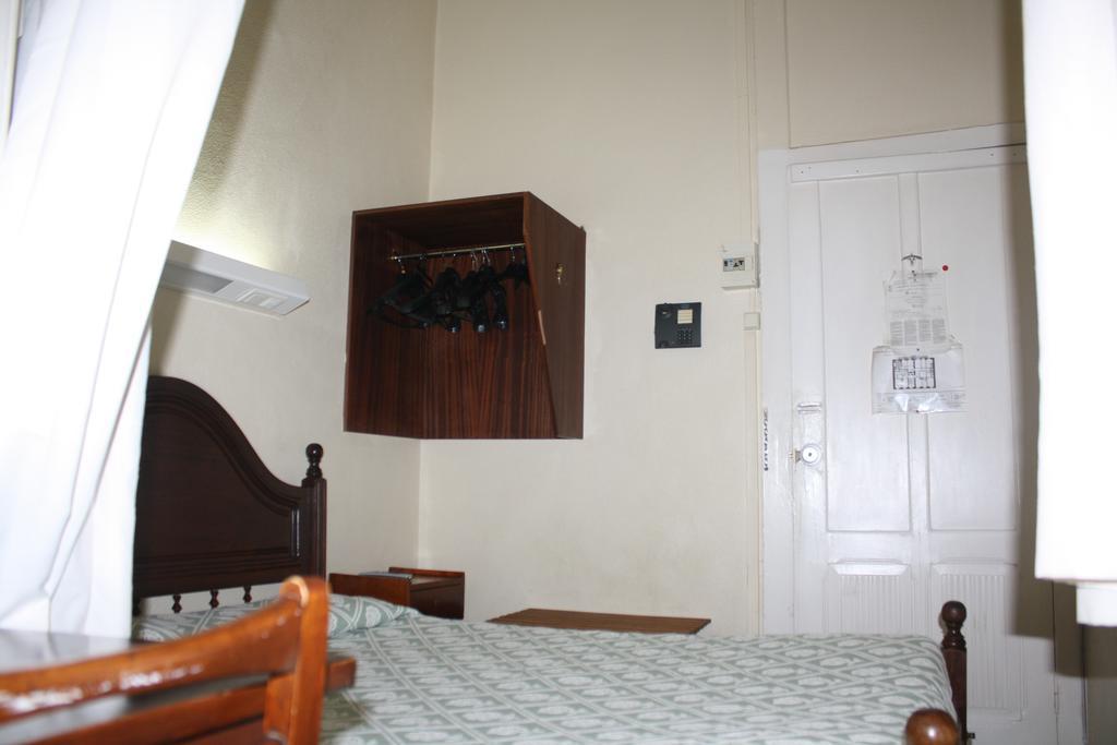Hotel Pensao Residencial Estrela Do Mondego Lizbona Pokój zdjęcie